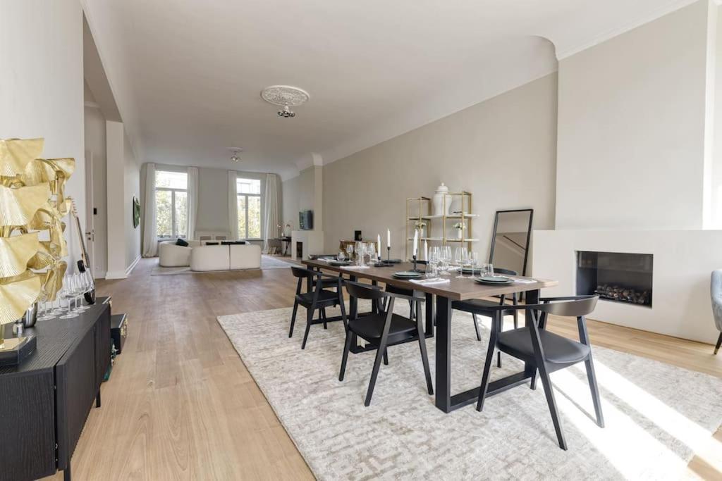 Luxurious 3 Bedrooms Center Appartement *